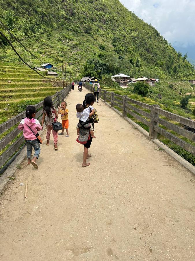 Saigonese Trekking House Apartment Sa Pa Exterior foto